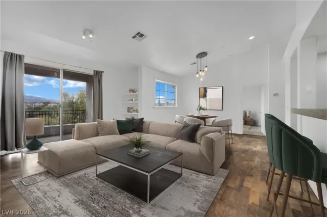 MLS: 2787595 Condo For Sale