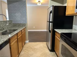 Photo #2: 2787630 Listing