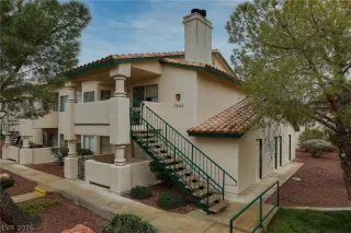 Photo #3: 2787695 Listing