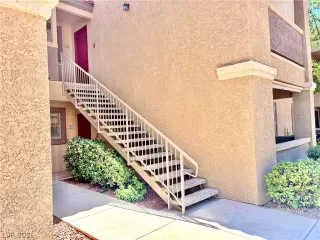 Photo #1: 2787713 Listing