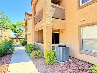 Photo #2: 2787713 Listing