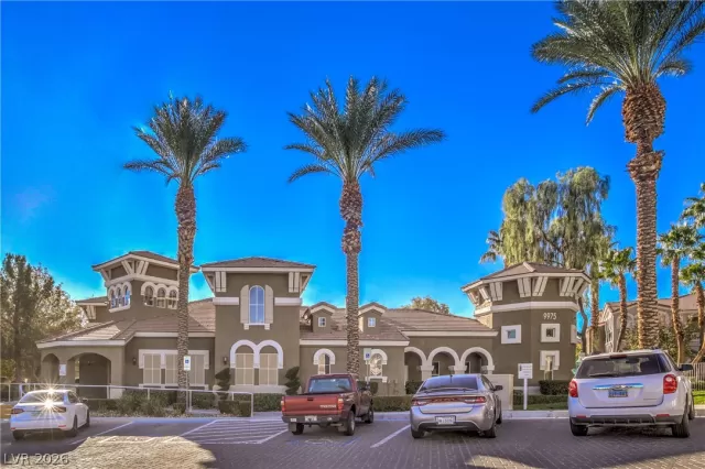 MLS: 2787741 Condo For Sale