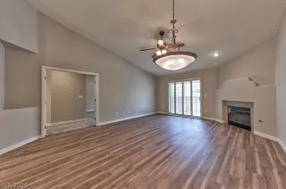 Photo #5: 2787761 Listing