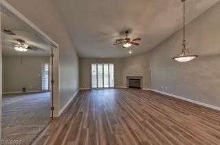 Photo #6: 2787761 Listing