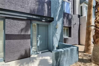 Photo #2: 2787800 Listing