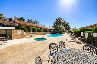 Photo #1: 2787801 Listing 