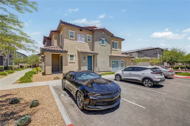 MLS: 2787803 Condo For Sale