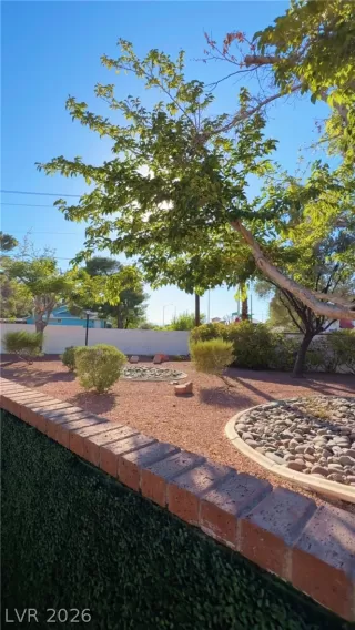 Photo #1: 2787809 Listing
