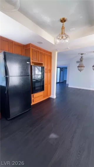 Photo #6: 2787809 Listing
