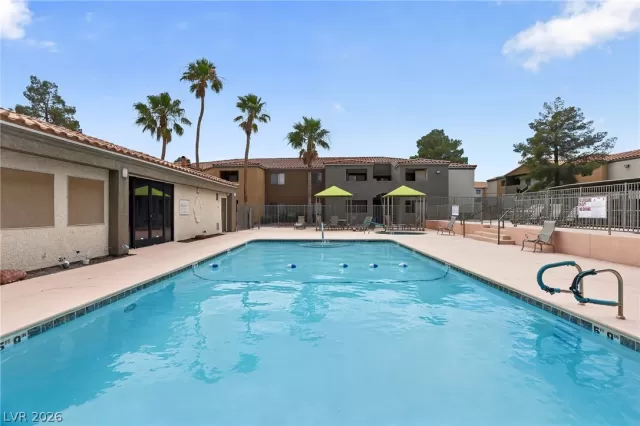 MLS: 2787816 Condo For Sale