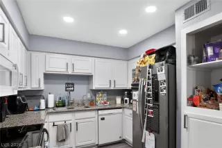 Photo #5: 2787816 Listing 