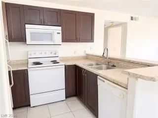 Photo #2: 2787819 Listing 