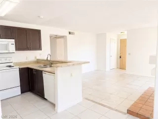 Photo #3: 2787819 Listing 