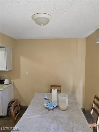 Photo #3: 2787845 Listing