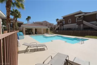 Photo #3: 2787924 Listing