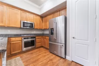 Photo #3: 2787959 Listing