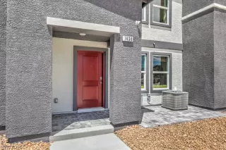 Photo #2: 2787974 Listing