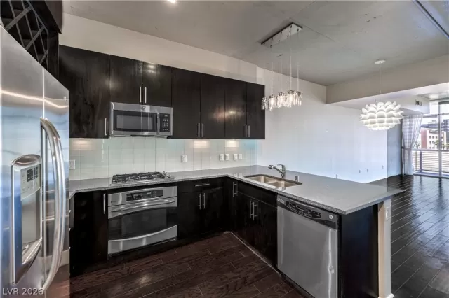 MLS: 2788007 Condo For Sale