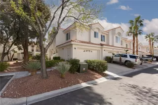 Photo #1: 2788036 Listing
