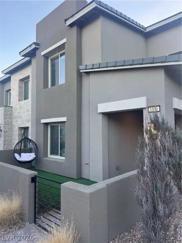 MLS: 2788045 Condo For Sale