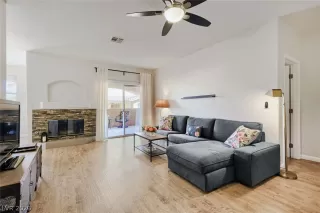 Photo #3: 2788050 Listing