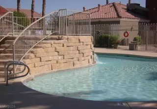 Photo #4: 2788074 Listing