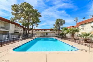 Photo #1: 2788077 Listing 