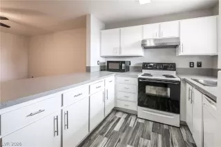 Photo #2: 2788077 Listing 