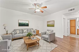 Photo #2: 2788079 Listing