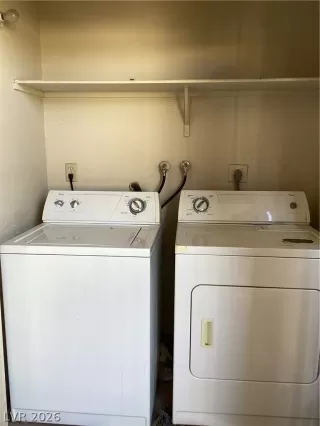 Photo #6: 2788094 Listing