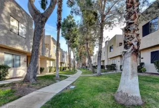 Photo #1: 2788119 Listing 