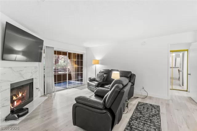 MLS: 2788133 Condo For Sale