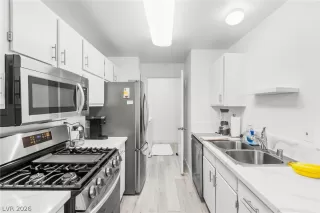 Photo #1: 2788133 Listing