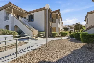 Photo #3: 2788140 Listing 