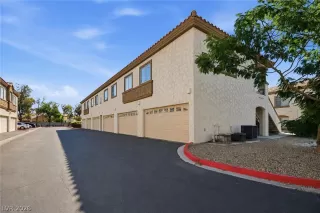 Photo #4: 2788140 Listing 