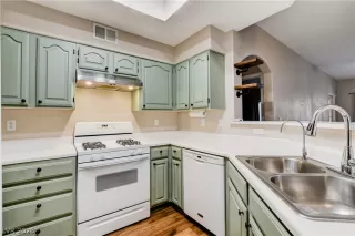 Photo #5: 2788219 Listing 