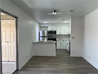 Photo #5: 2788226 Listing 