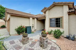 Photo #1: 2788237 Listing 