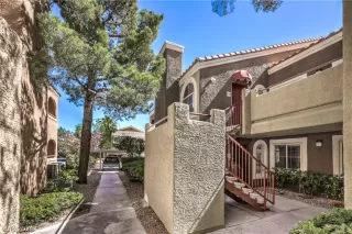 Photo #4: 2788254 Listing