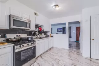 Photo #4: 2788258 Listing 