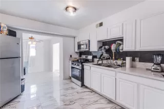 Photo #5: 2788258 Listing 