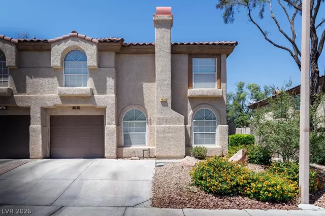 MLS: 2788312 Condo For Sale