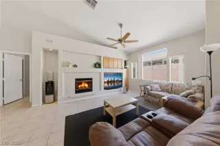 Photo #3: 2788337 Listing 