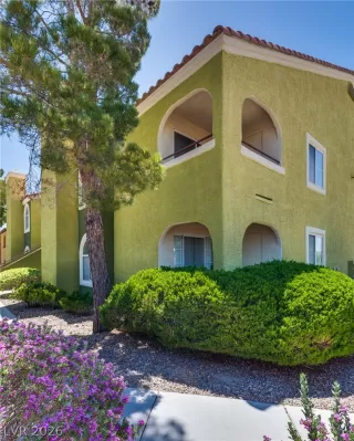 Photo #2: 2788363 Listing 