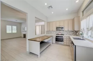 Photo #6: 2788432 Listing 
