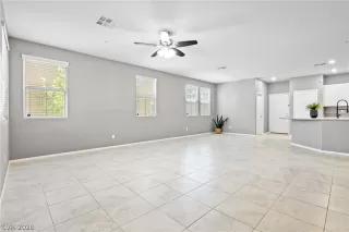Photo #2: 2788490 Listing