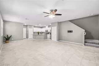 Photo #4: 2788490 Listing