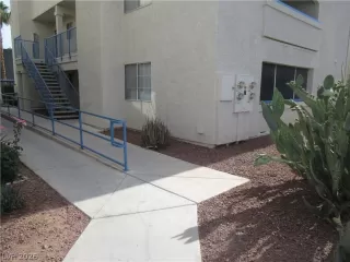 Photo #2: 2788491 Listing 