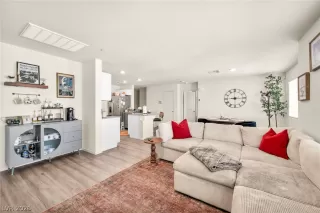 Photo #3: 2788571 Listing 