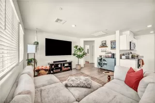 Photo #4: 2788571 Listing 